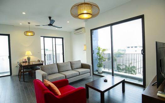 Modern 2 bedroom apartment in Tay Ho with lake view